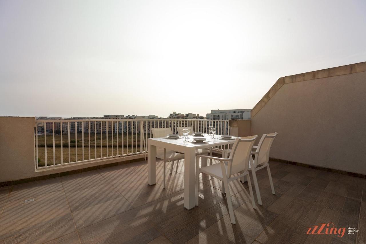 Sunny Penthouse Wterrace And Open Views Apartman San Pawl il-Baħar Kültér fotó
