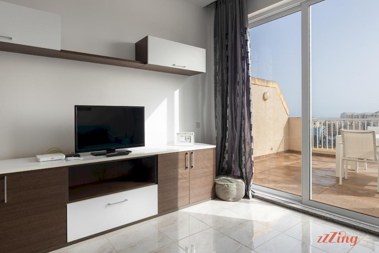 Sunny Penthouse Wterrace And Open Views Apartman San Pawl il-Baħar Kültér fotó
